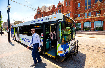 Metro To Introduce New Connection To Greyhound Station In Arlington Heights