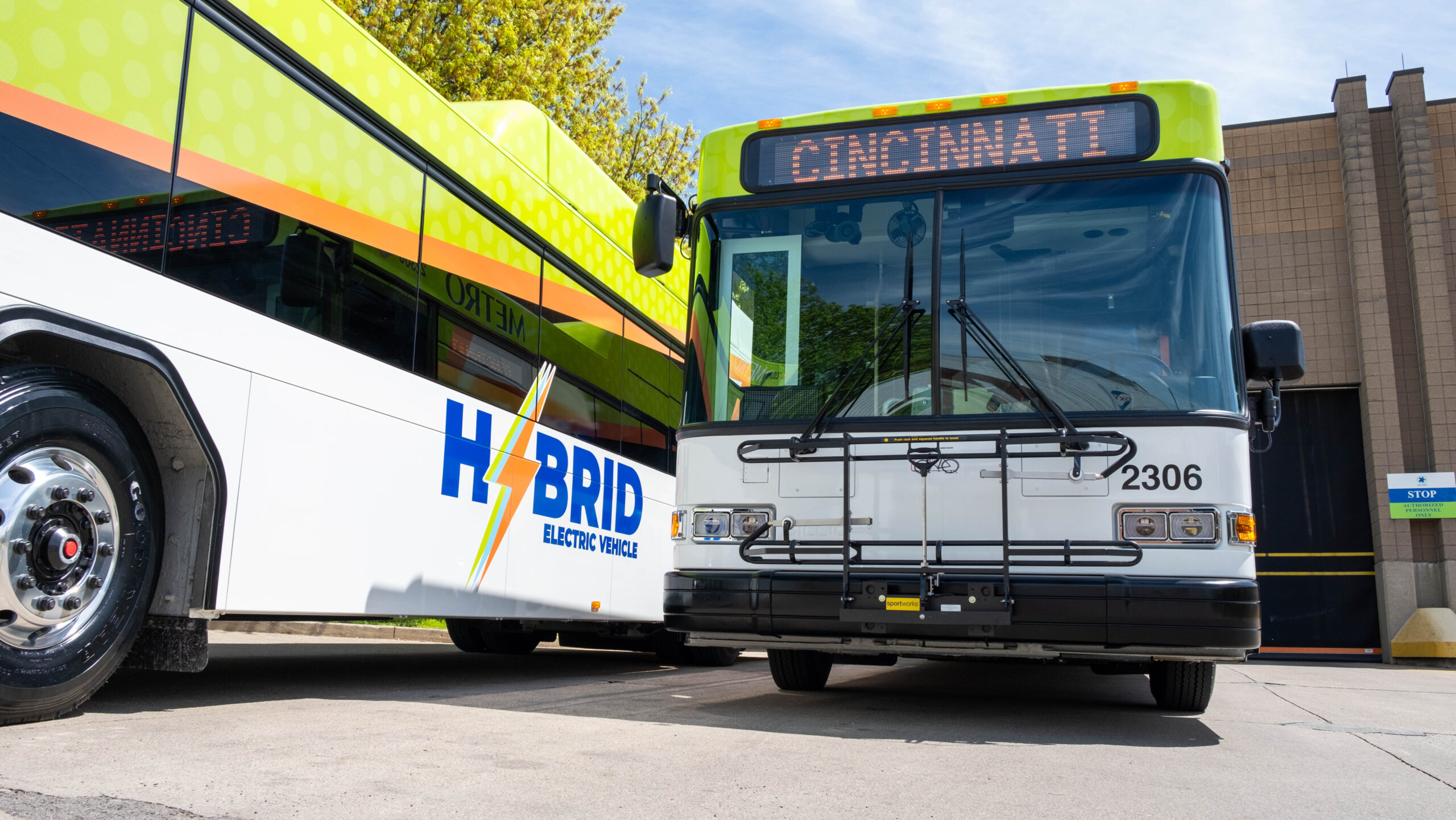 Getting Greener: Cincinnati Metro Introduces Ten New Hybrid-Electric Buses To Its Fleet